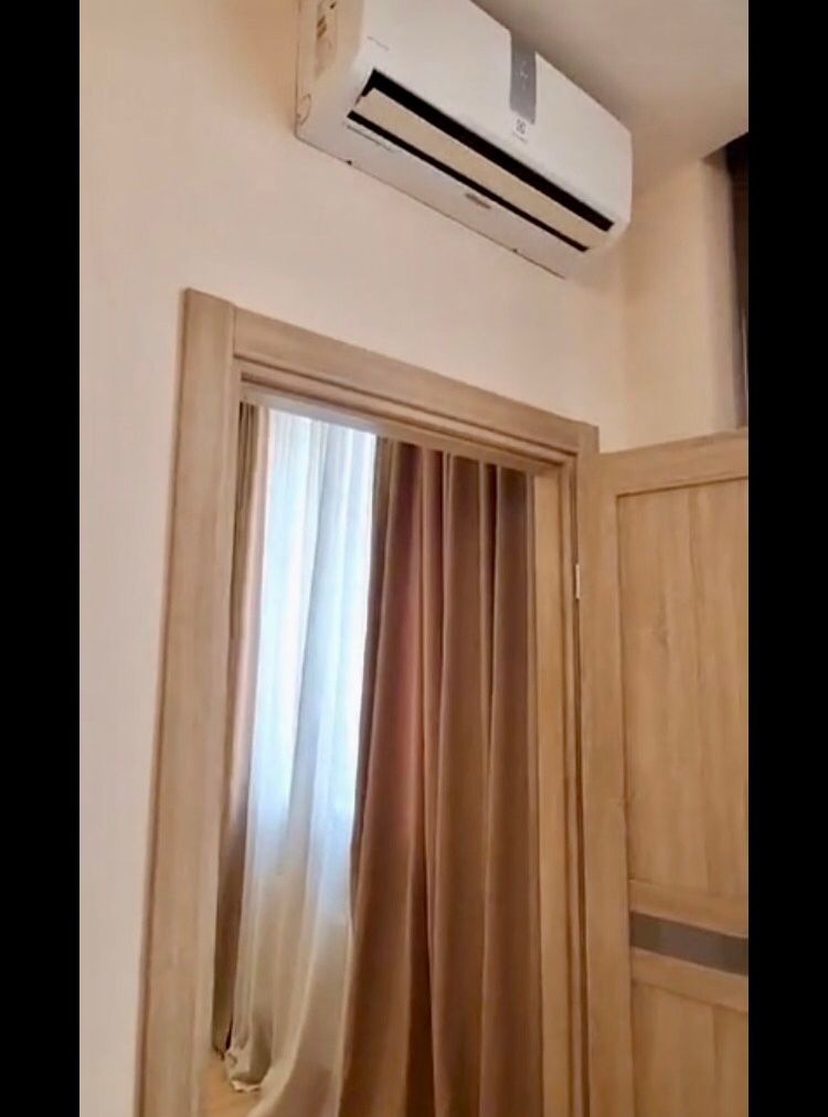 1839457672829879