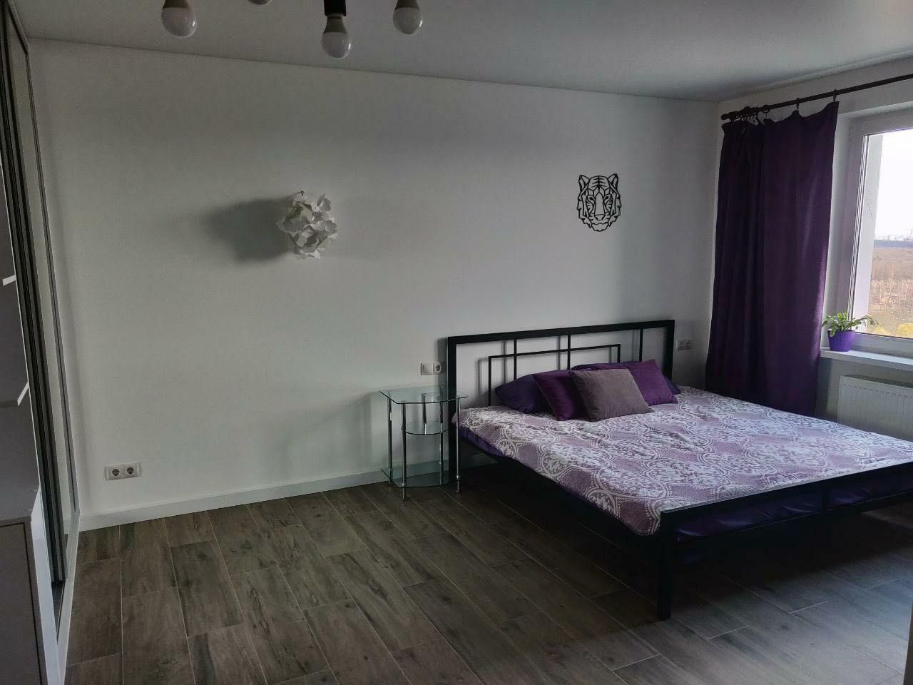 1833178650764088