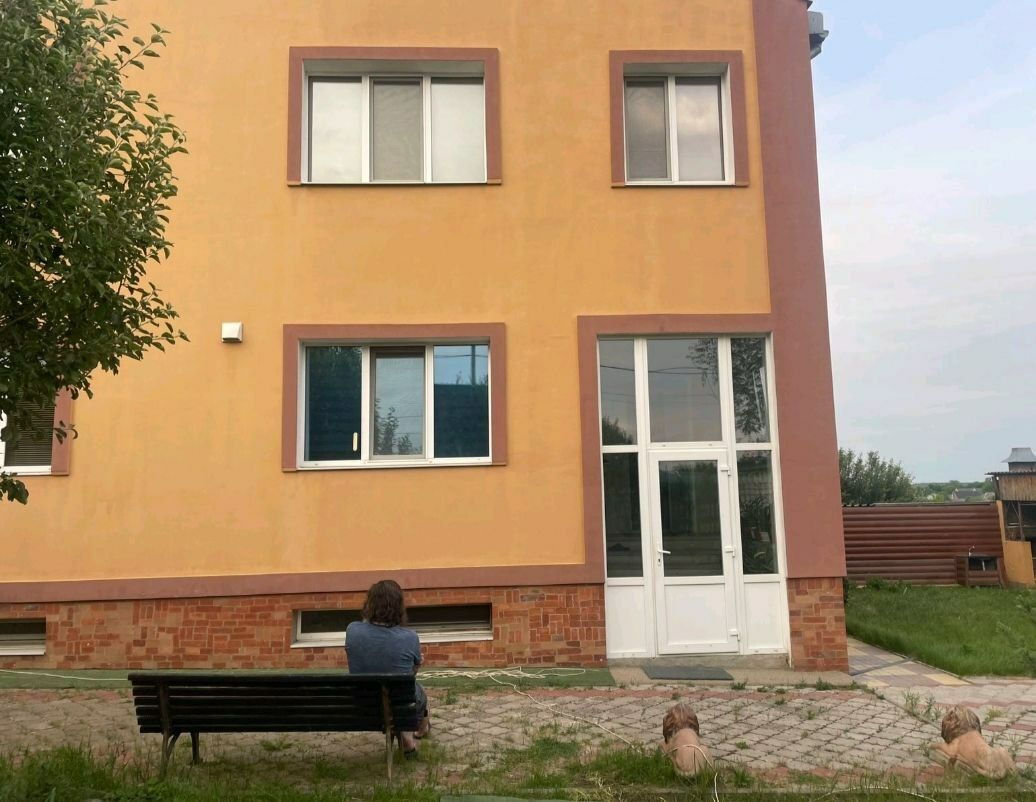 1837887720561088