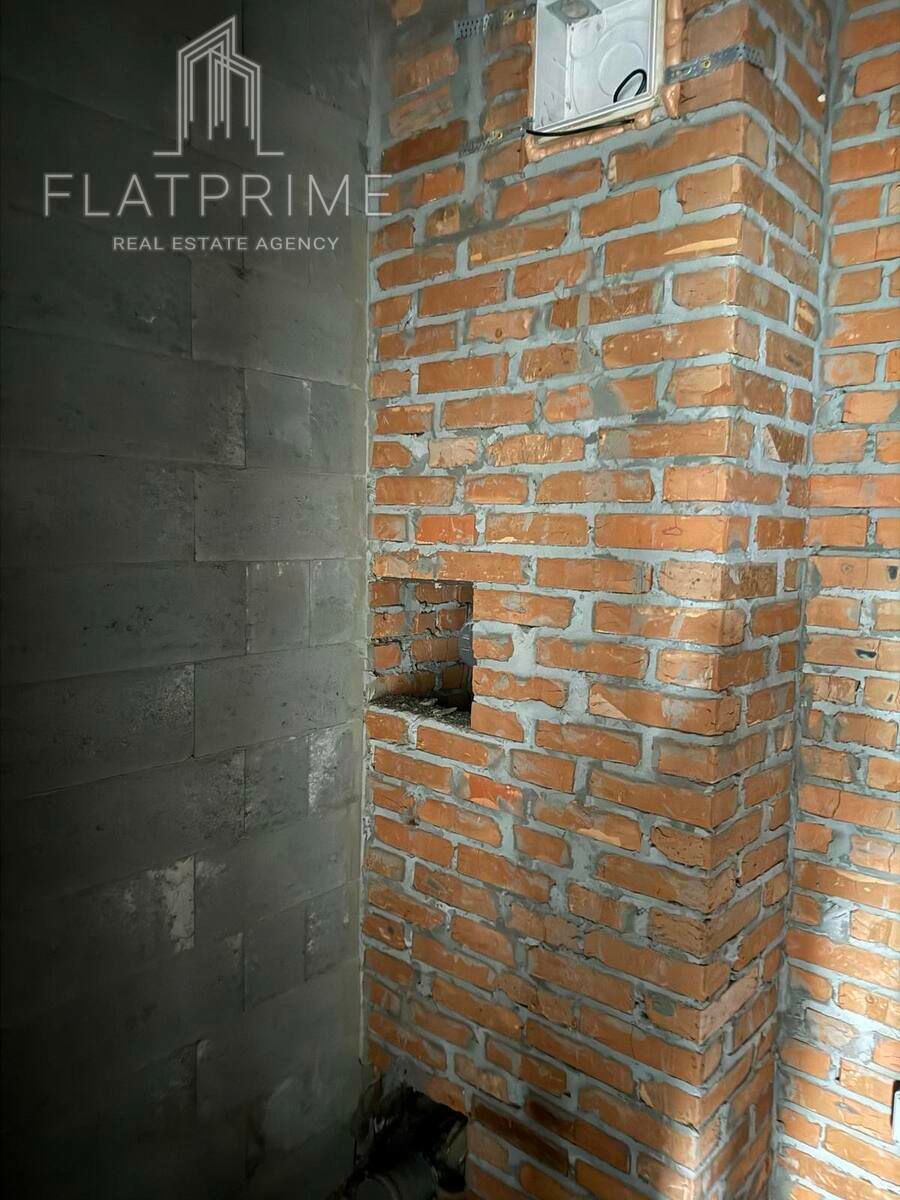 1835187352767880