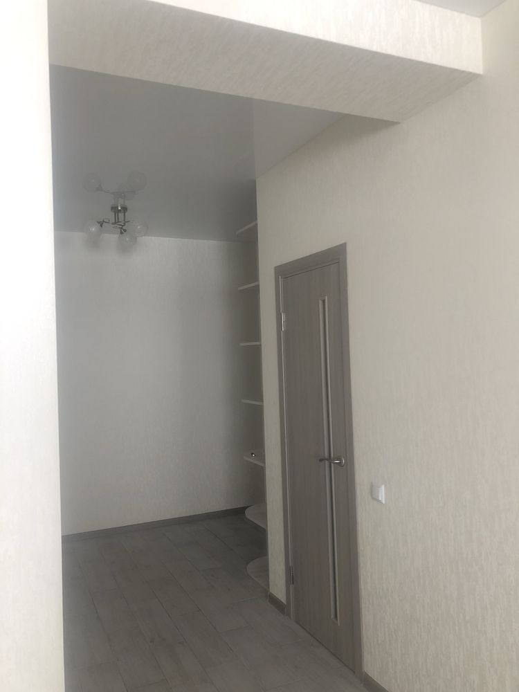 1842048636477881