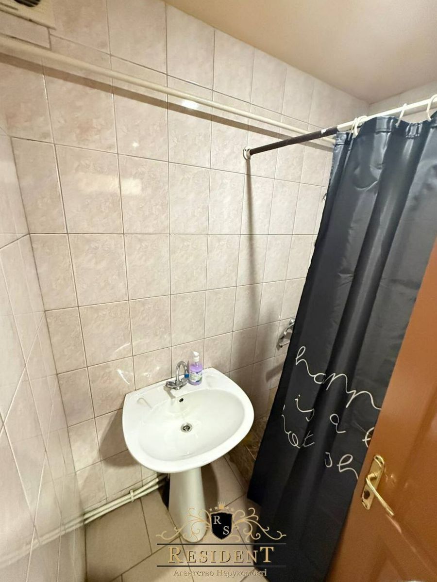 1835629308961882