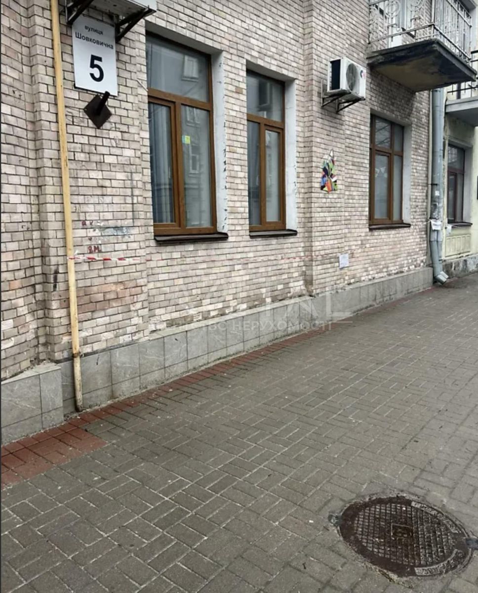 1835880145254883