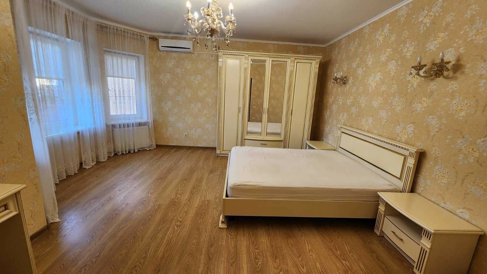 1833175343590884