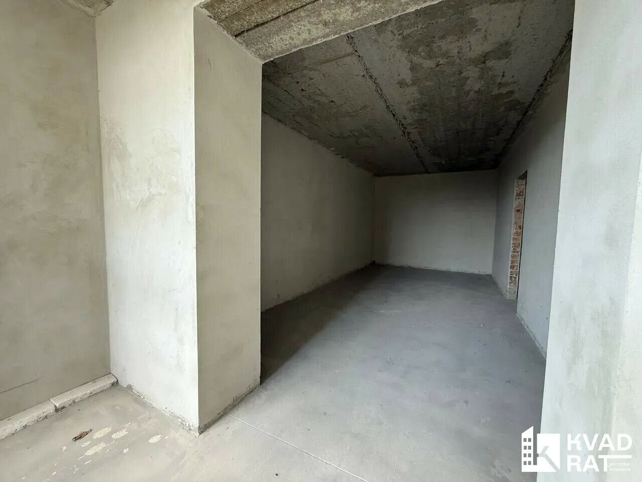 1835452400281884