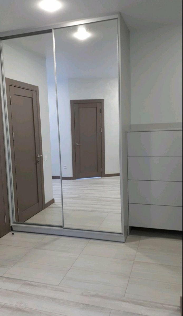 1836538796630884