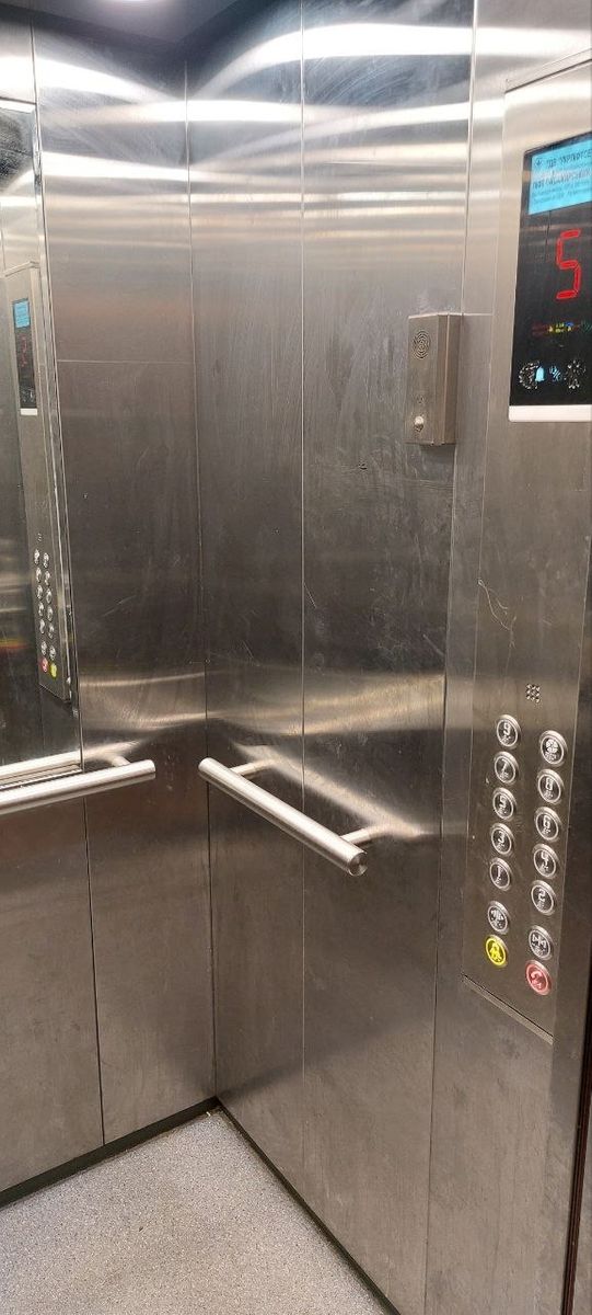 1837985083117884