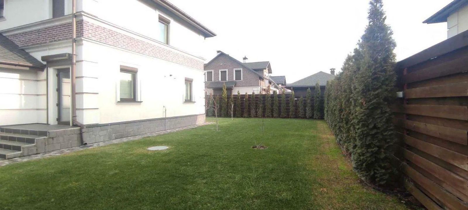 1835725296399885