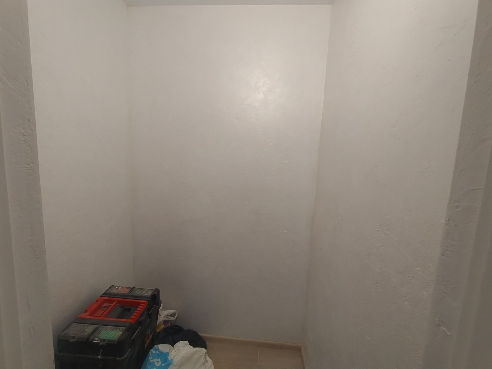 1837646730483885