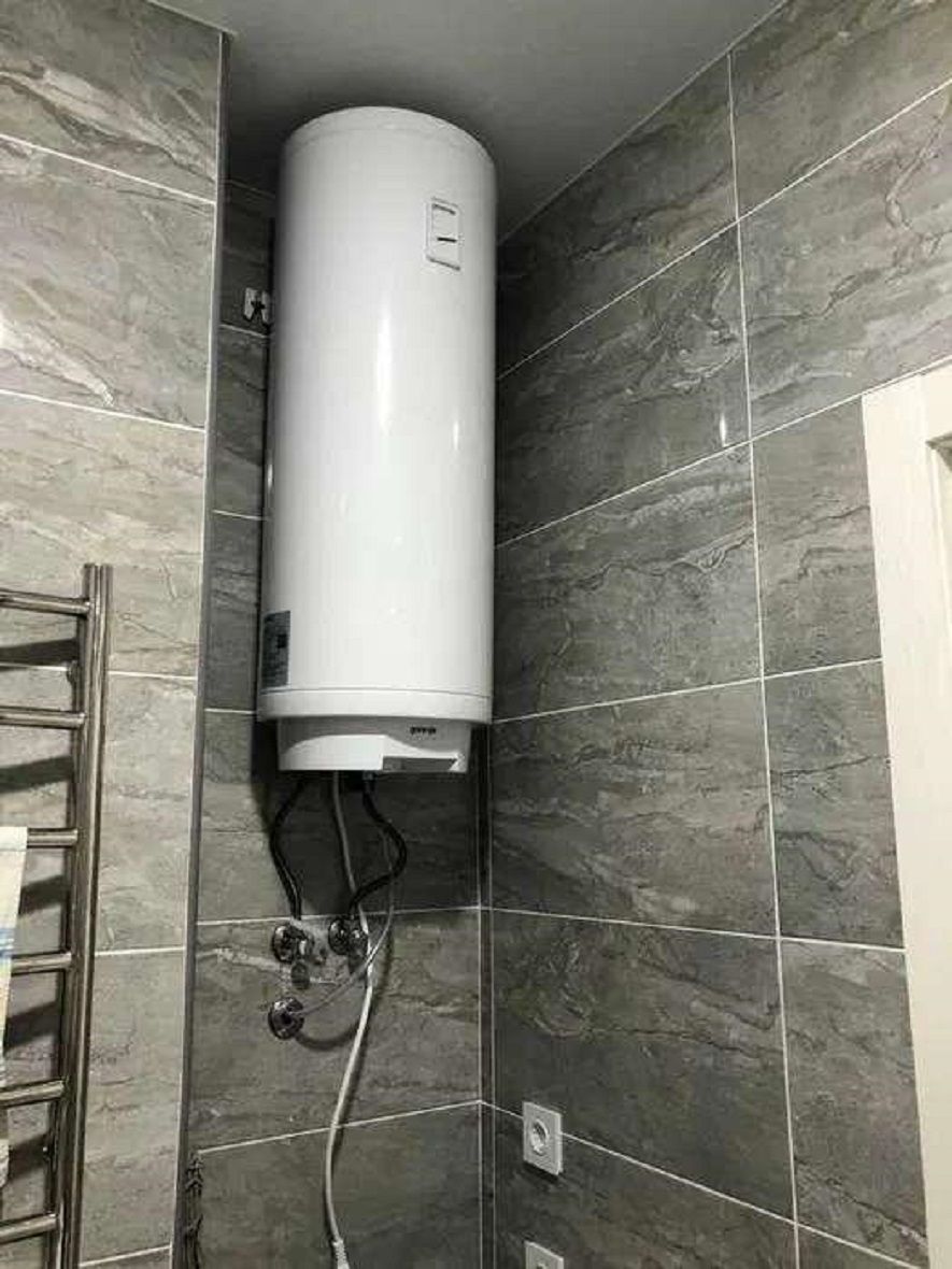 1838274350315885