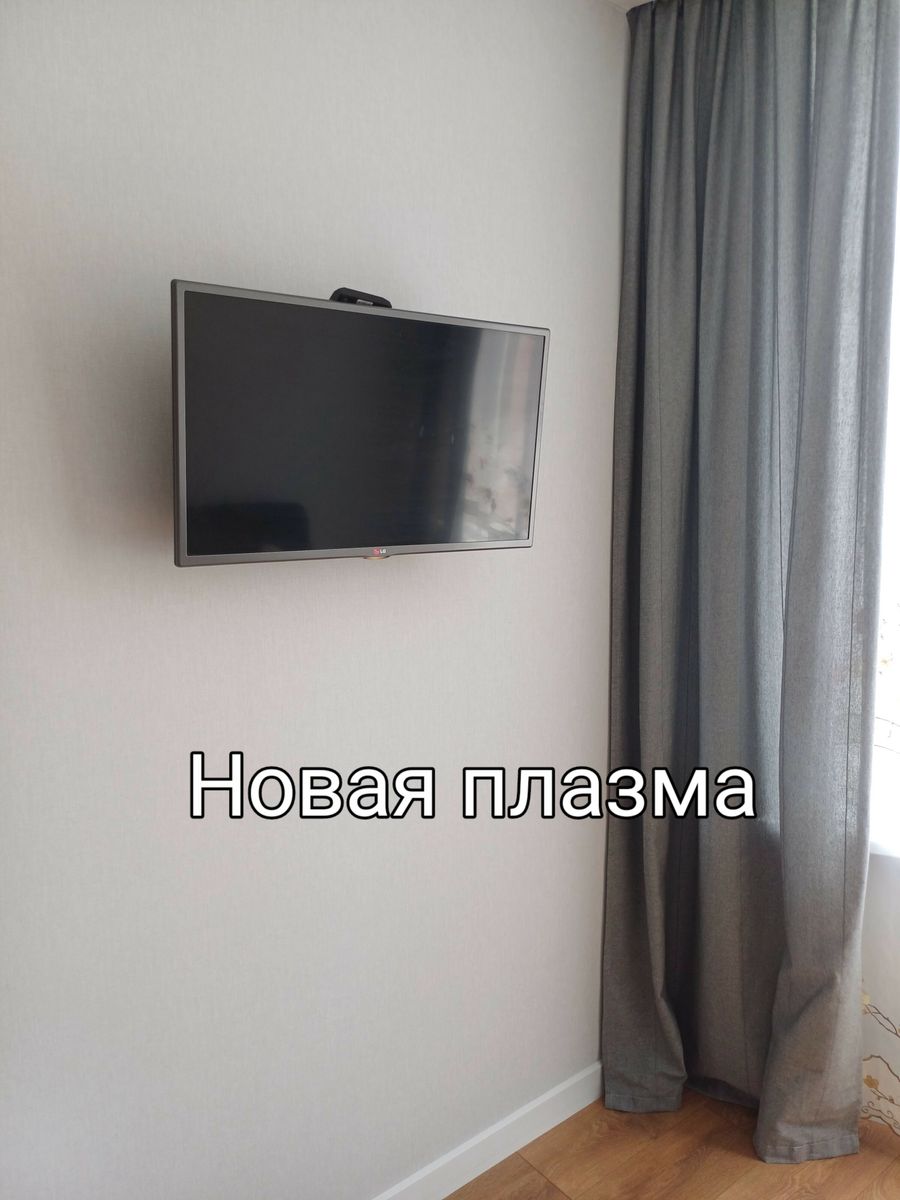 1831581972201887