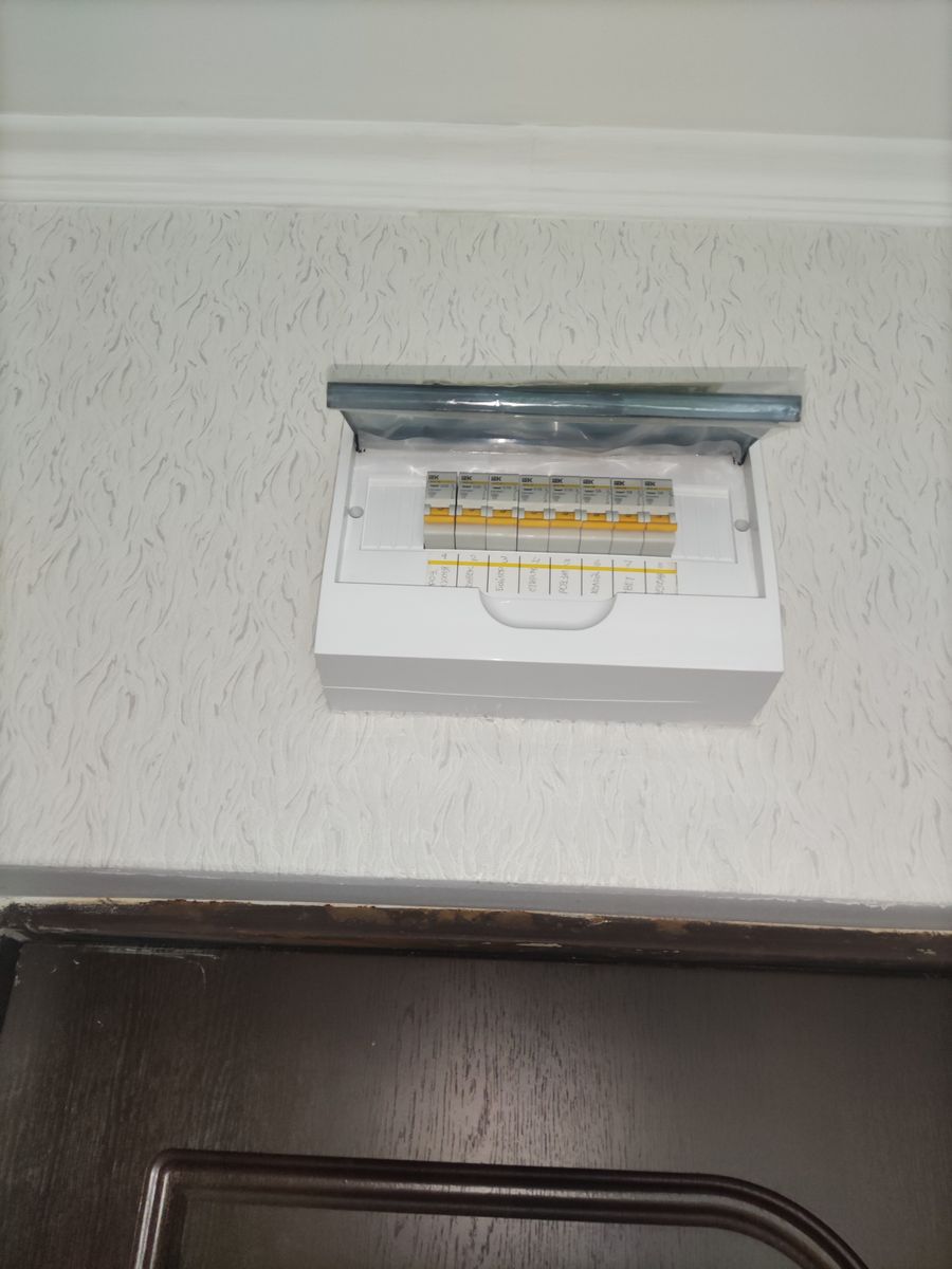 1835641239672887