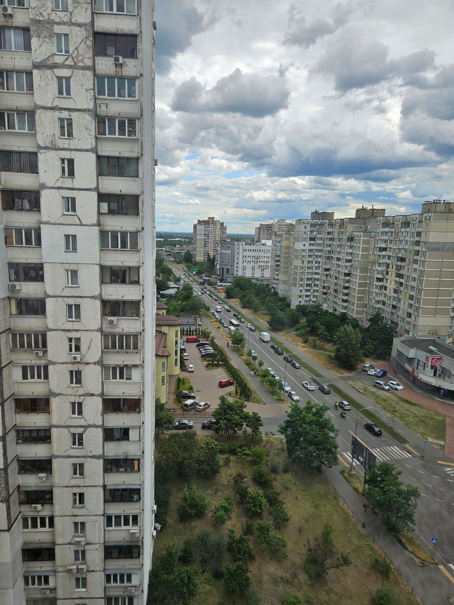 1836451846897887