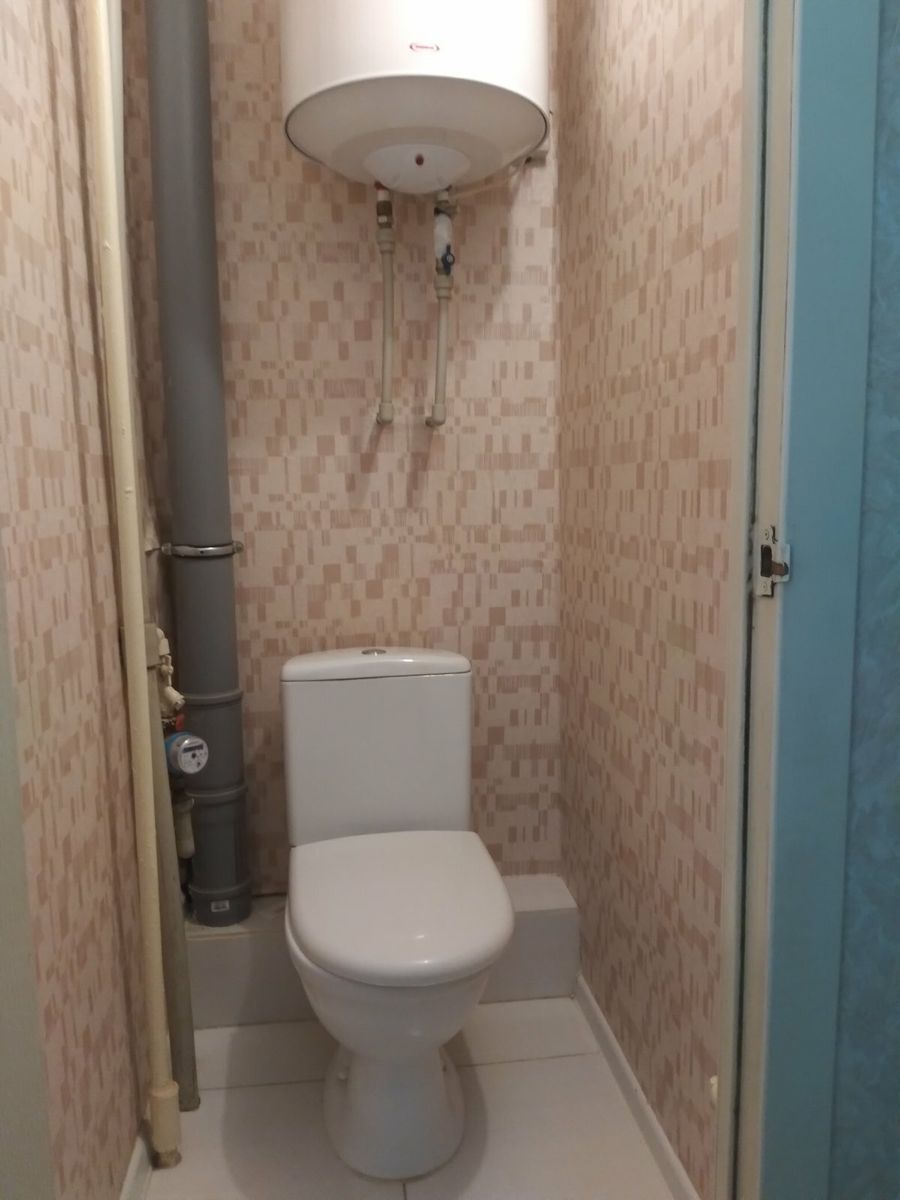 1838964548240888
