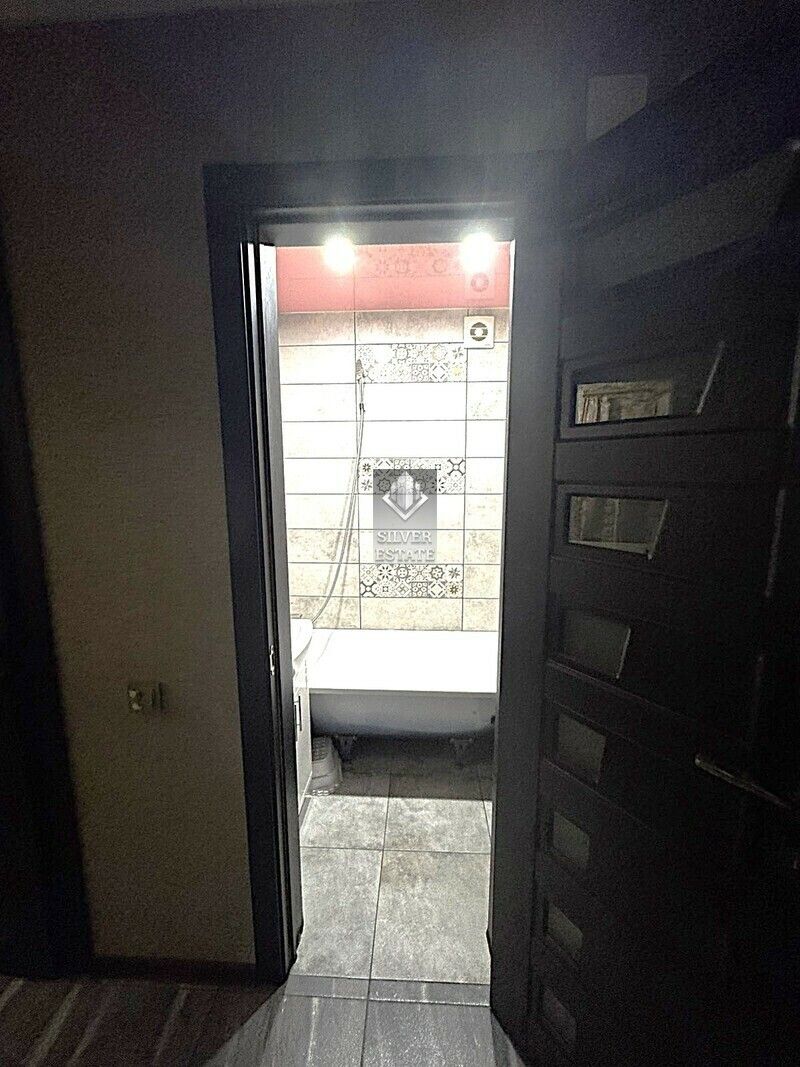 1830739597845089