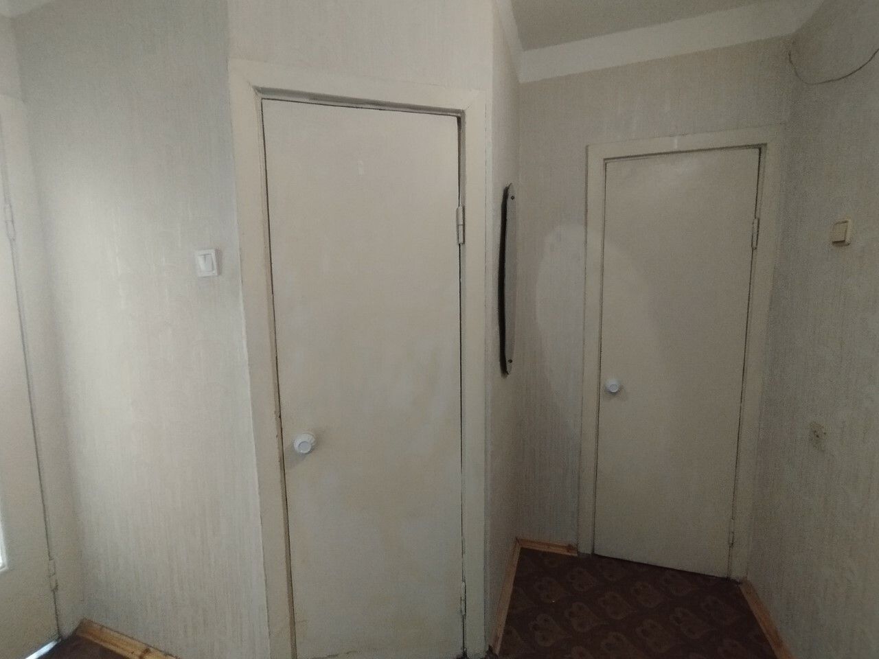 1835348974788089