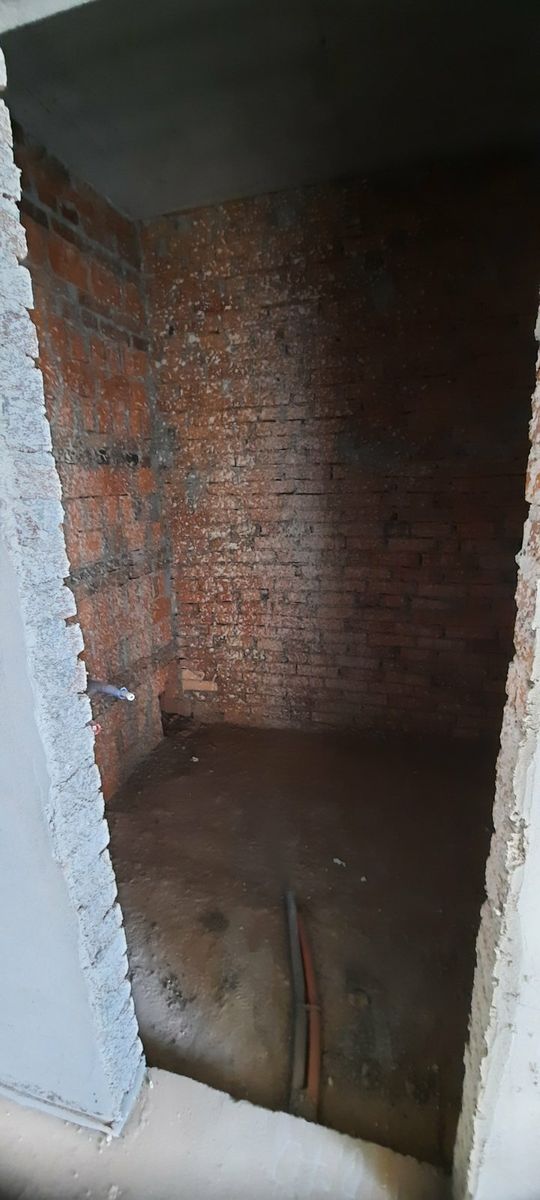 1832744713397890