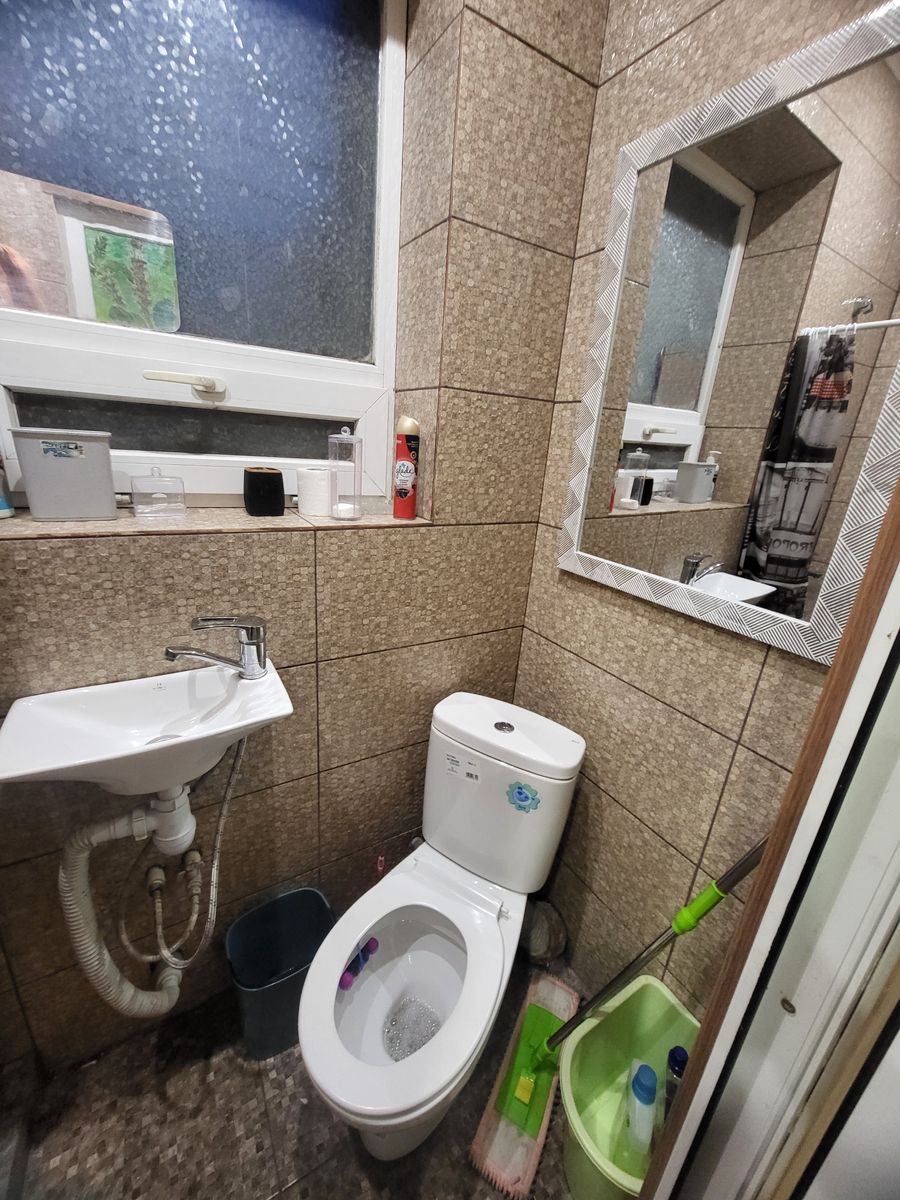 1823880867884892