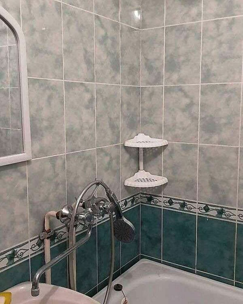 1832526976809892
