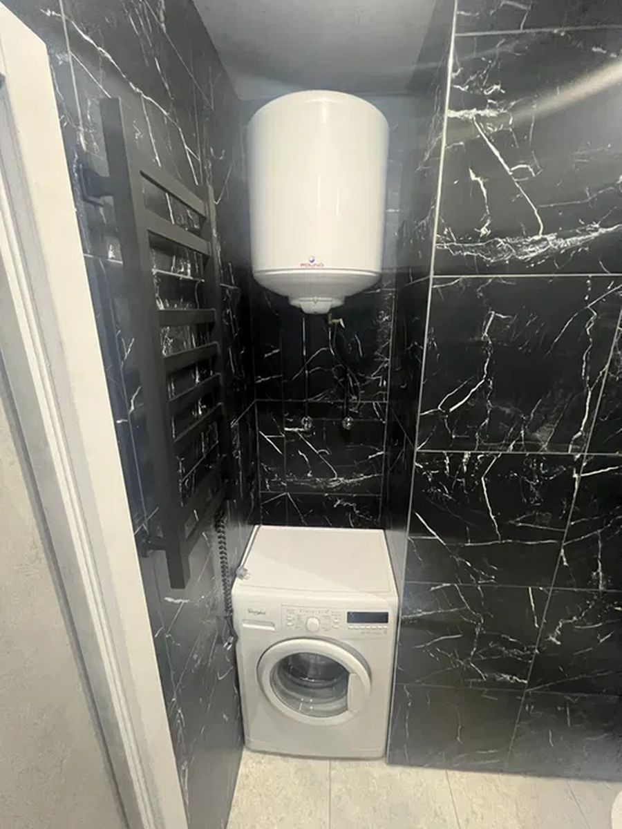 1839059671875893