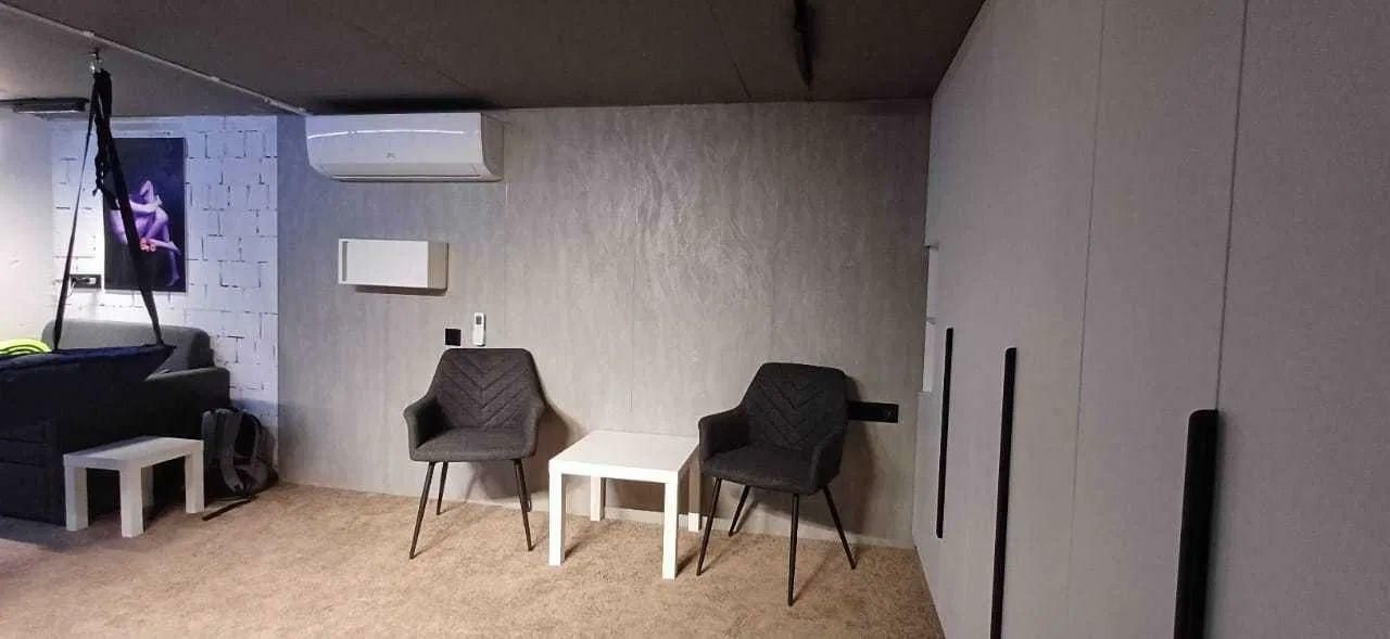 1832179358113895