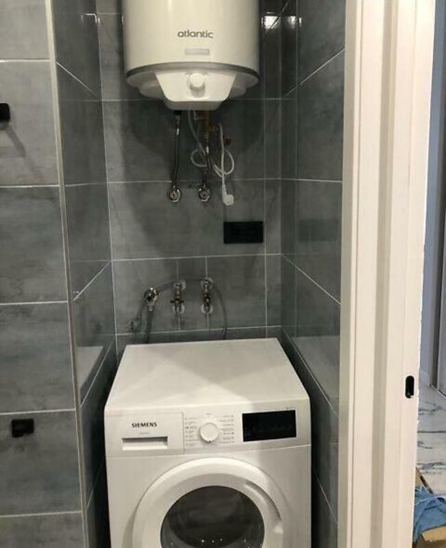 1833994306360899