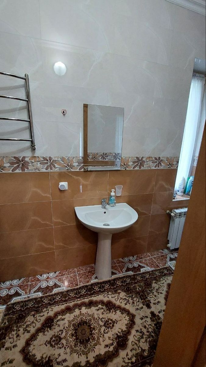 1832640949365009