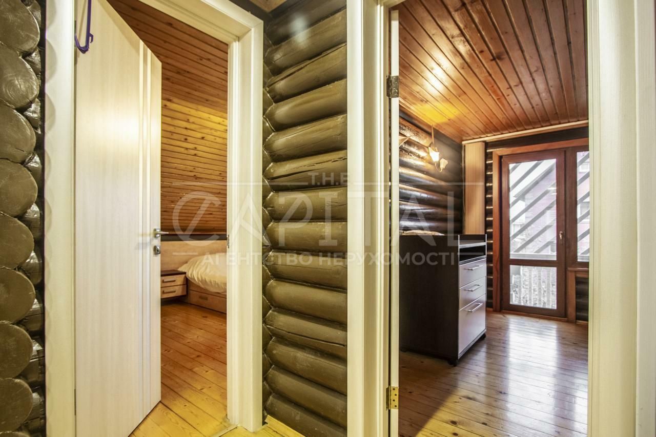 1834713082283009