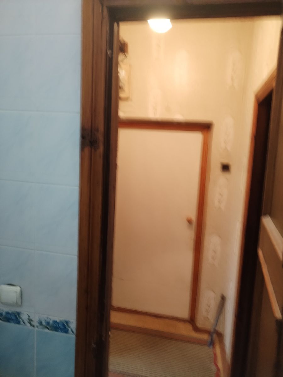 1832381786215900