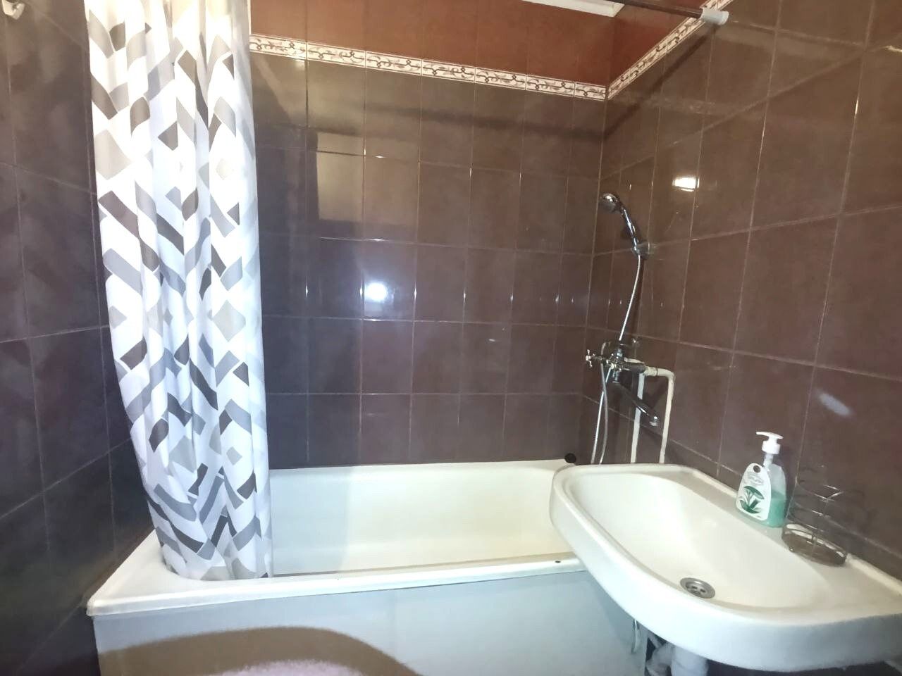 1839358543733900