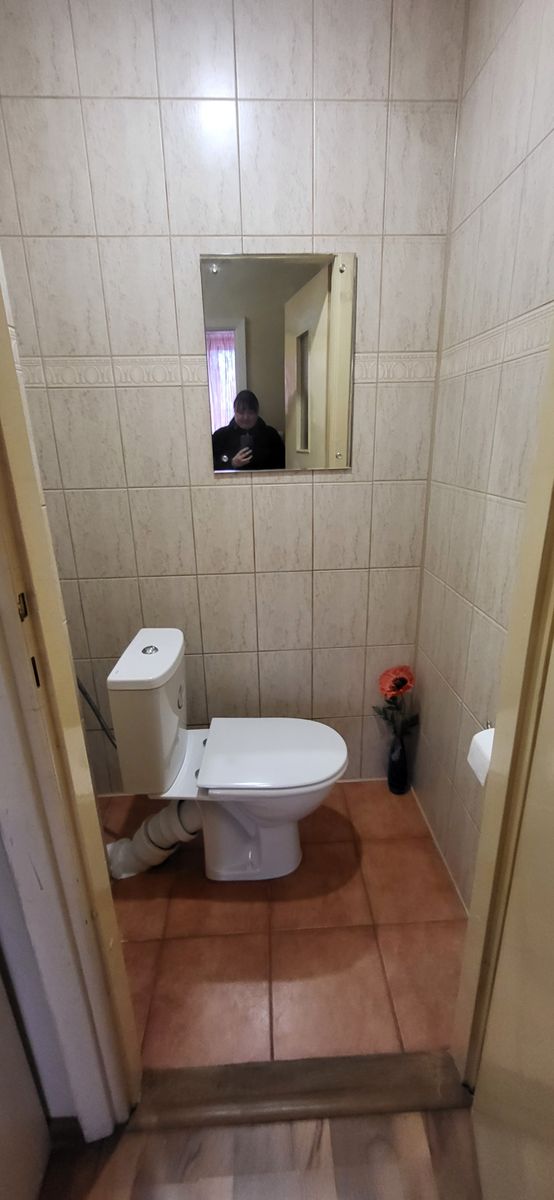 1829309919060901
