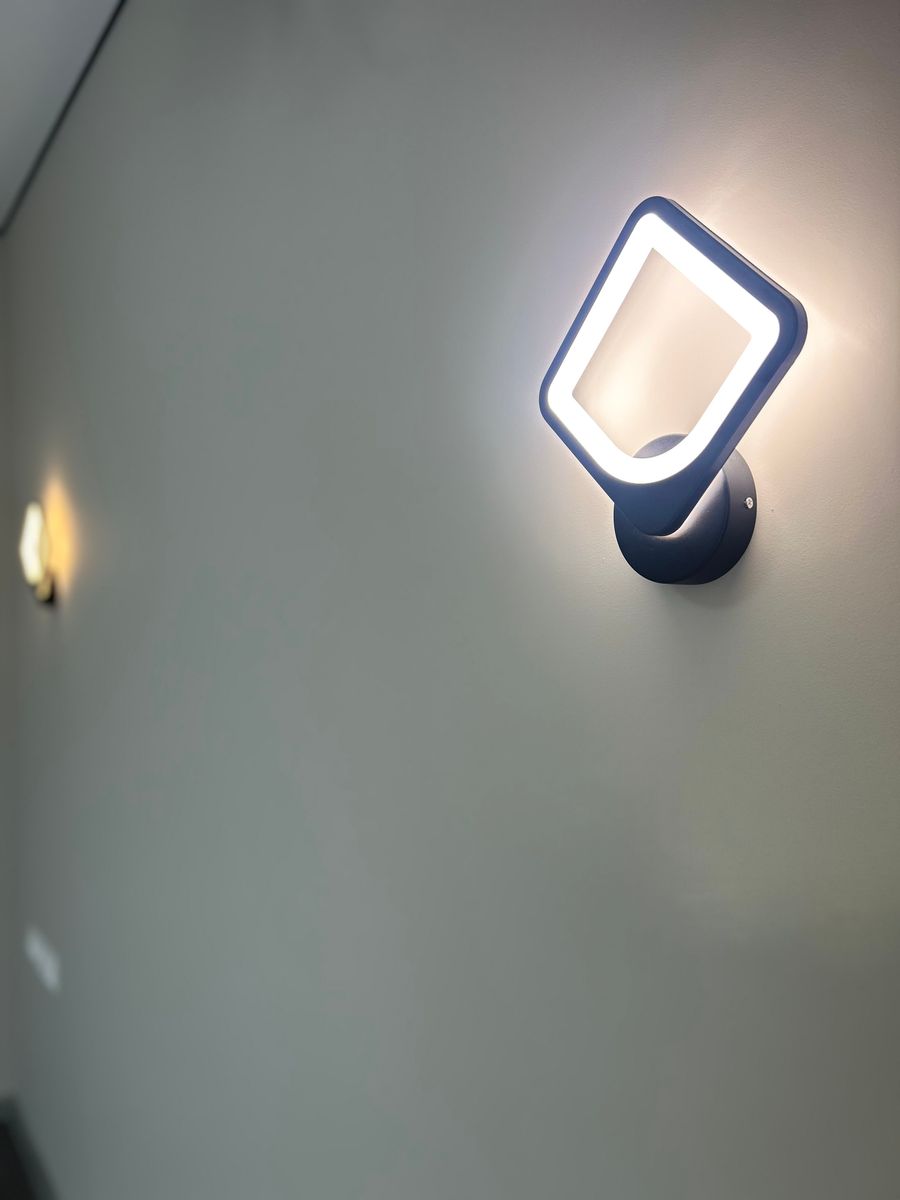 1838165175859901