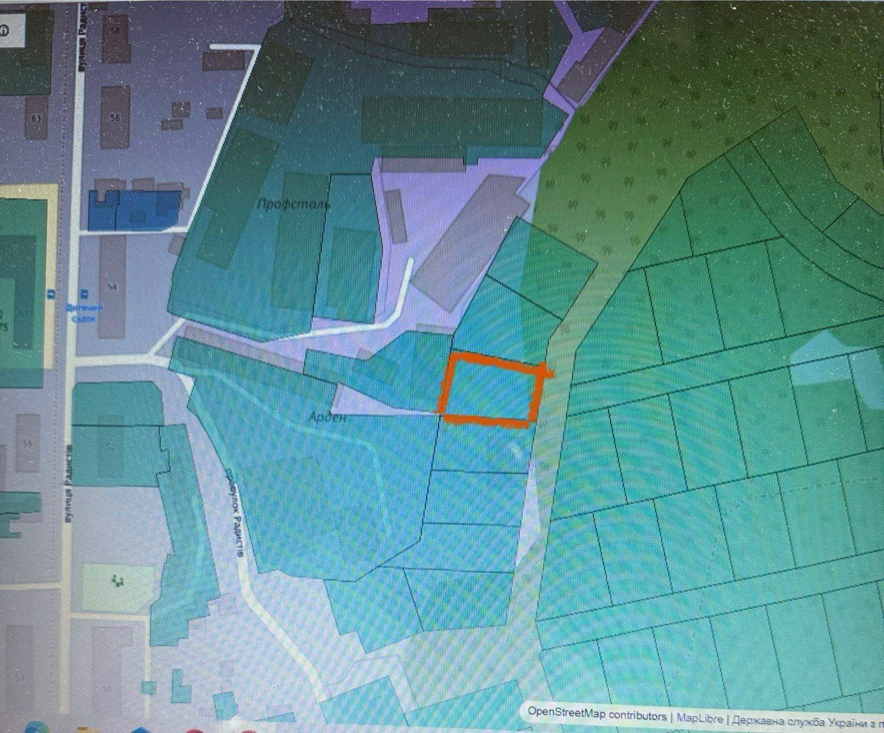 1826487045635903