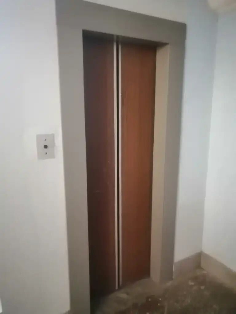 1832673619225903