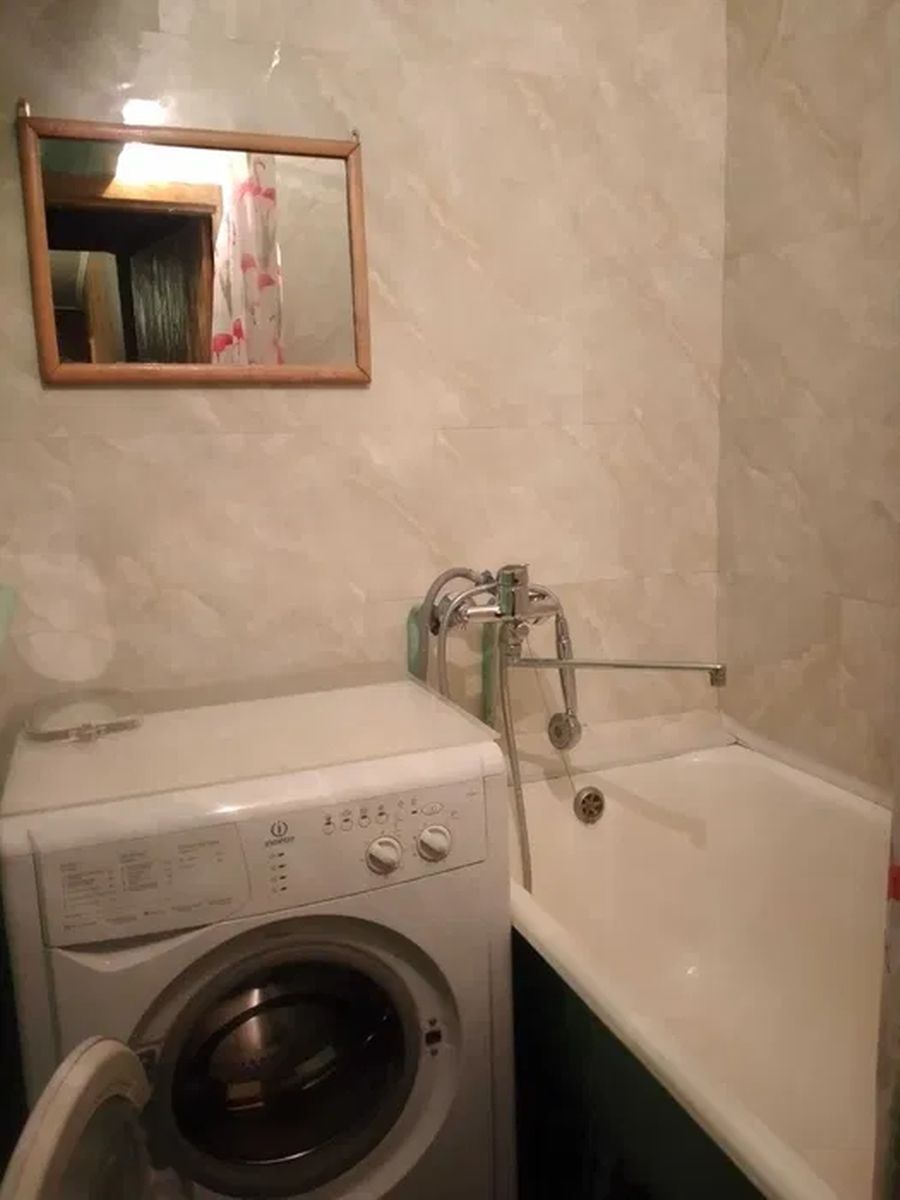 1835249481141903