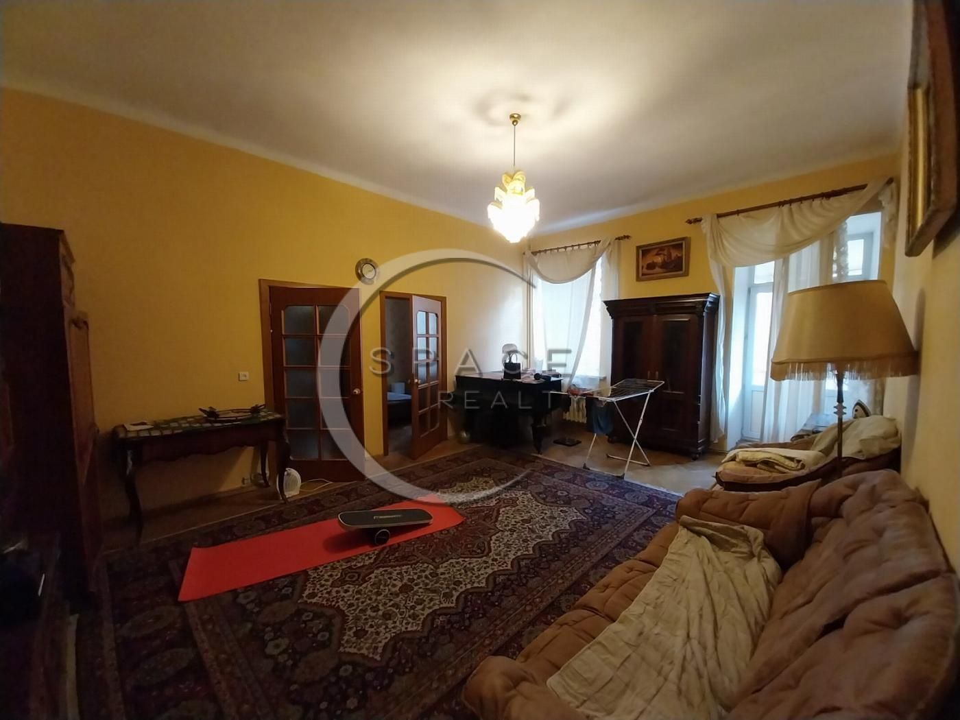 1841616397787903