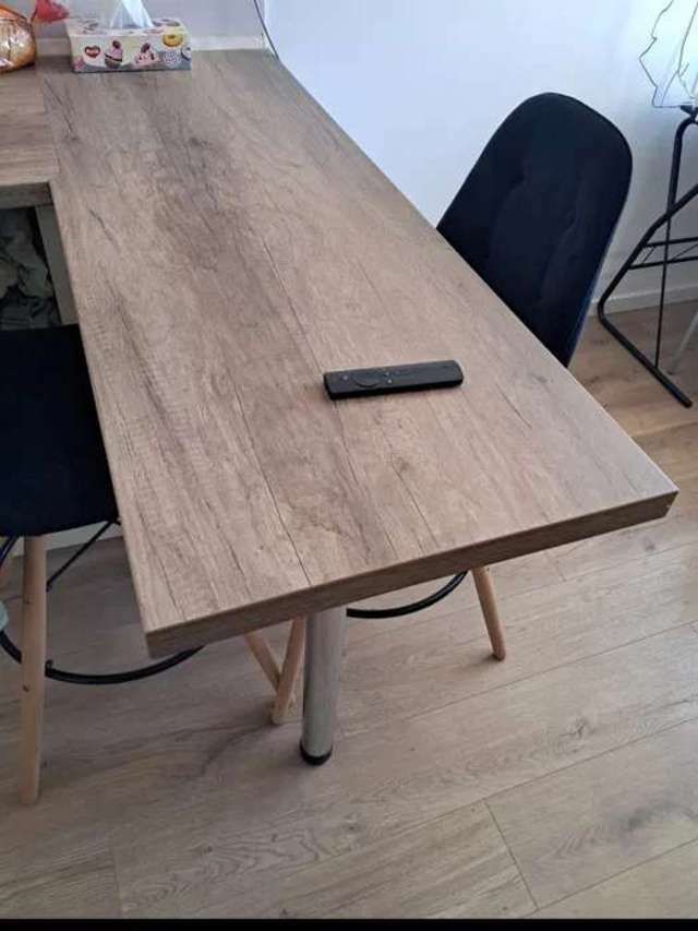 1832902151494904