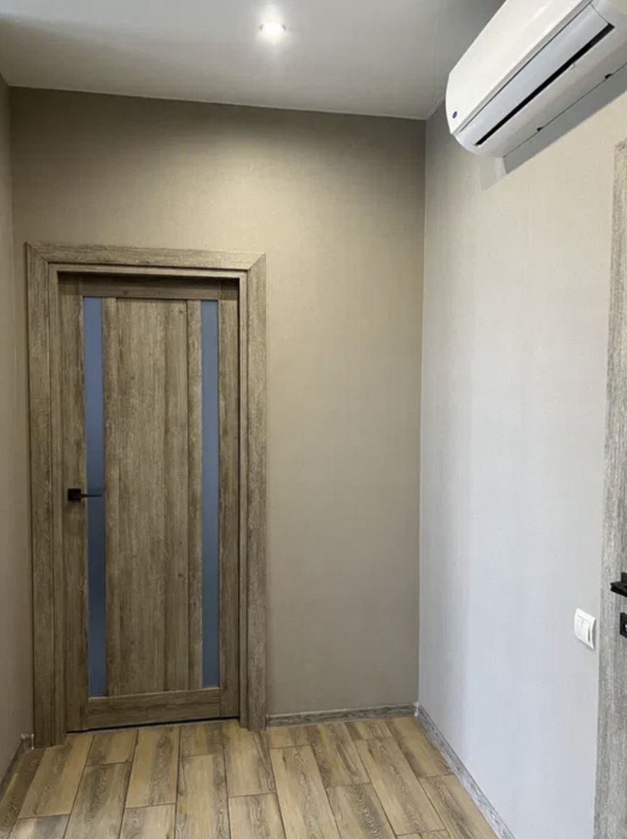1838509565415904