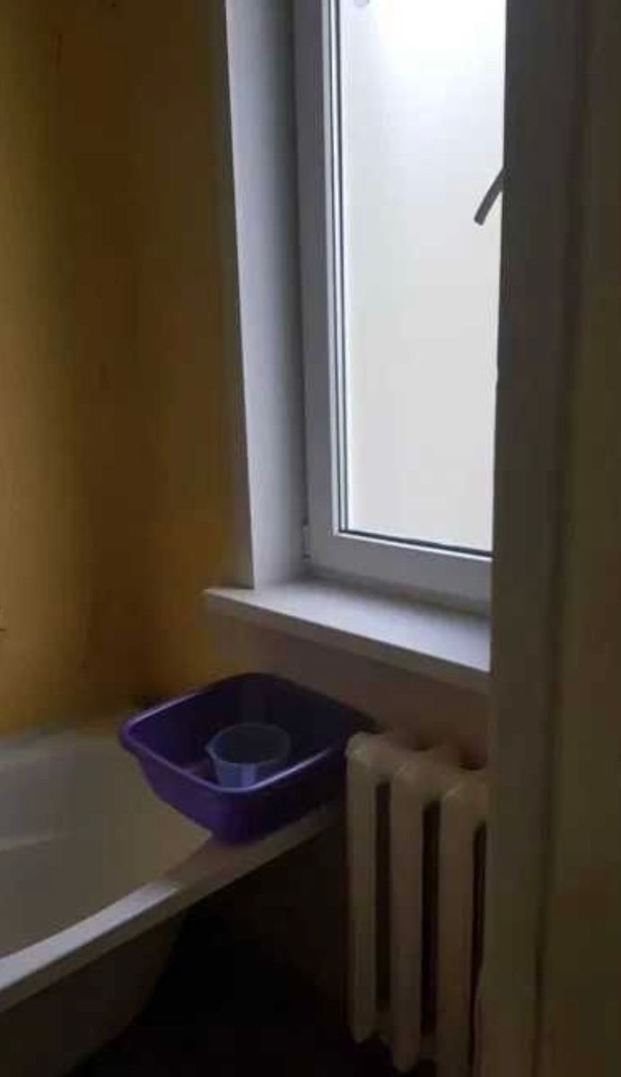 1833627271687905
