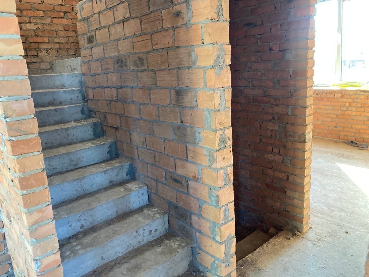 1841920246941905