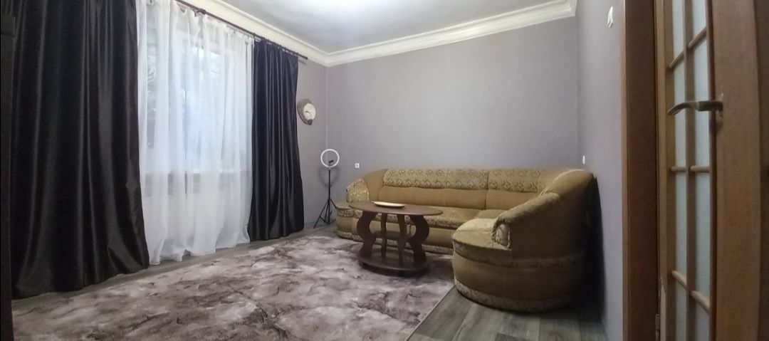 1838538159925906