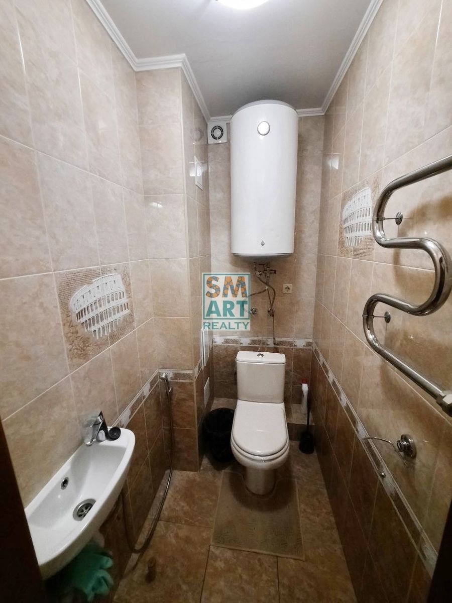 1742506829832908
