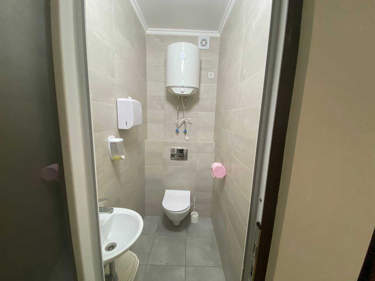 1818974278567908