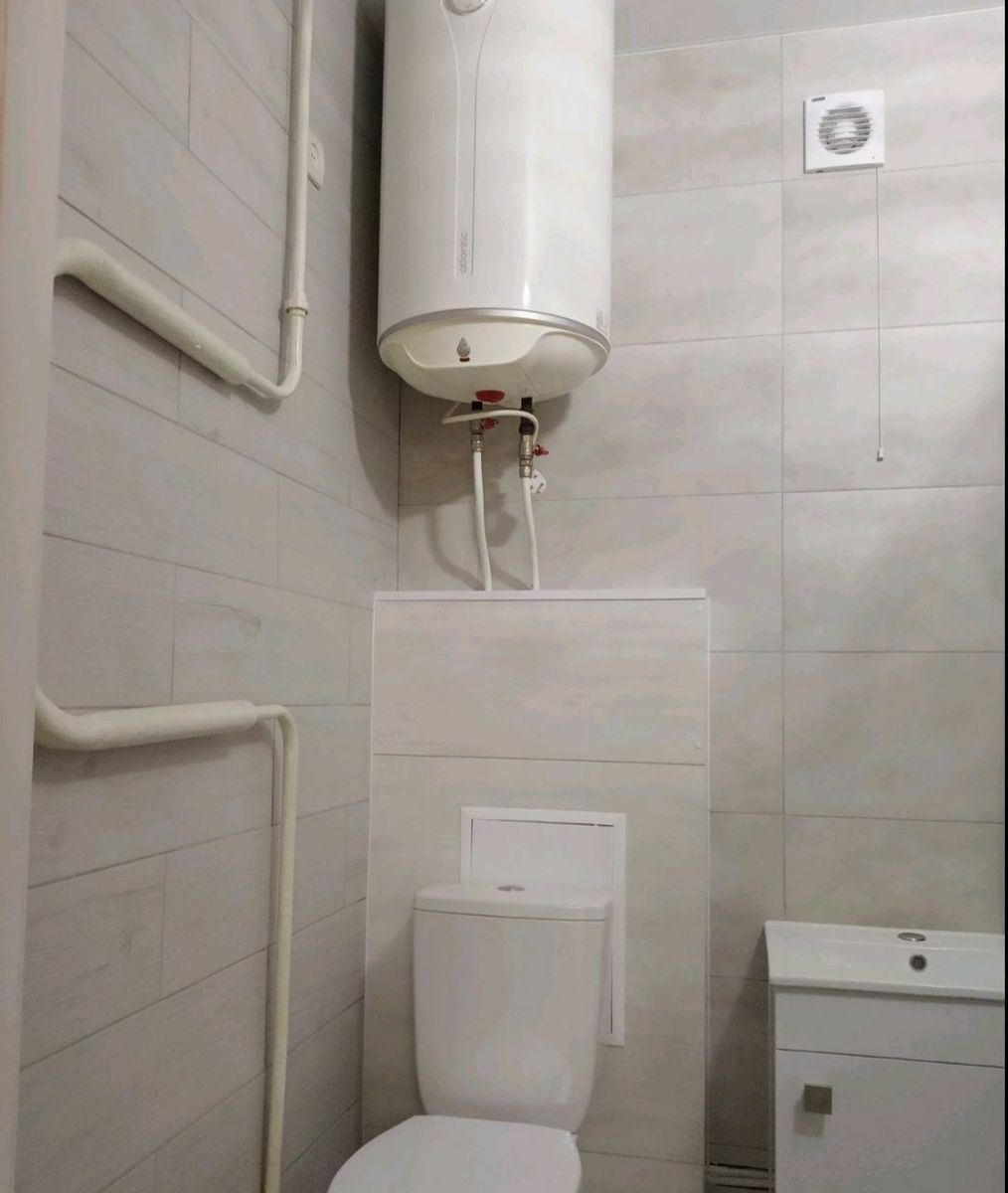1827756535900091