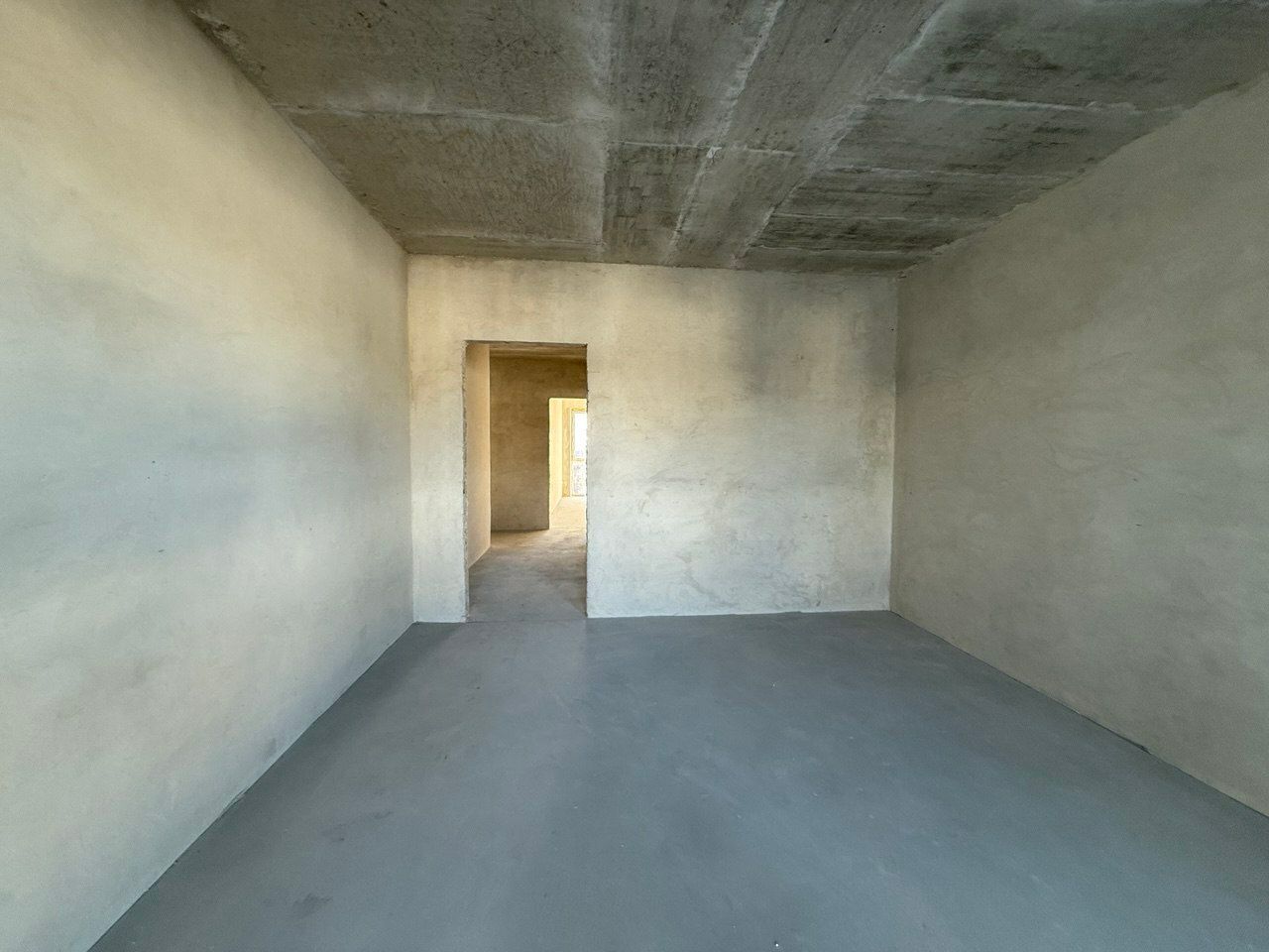 1831007256671911