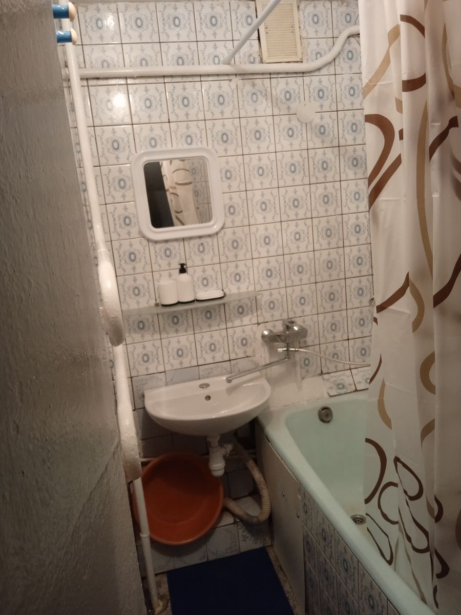 1839823185839912