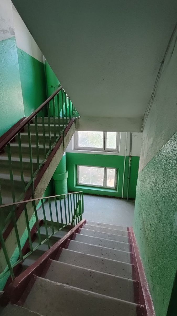 1842083959067912