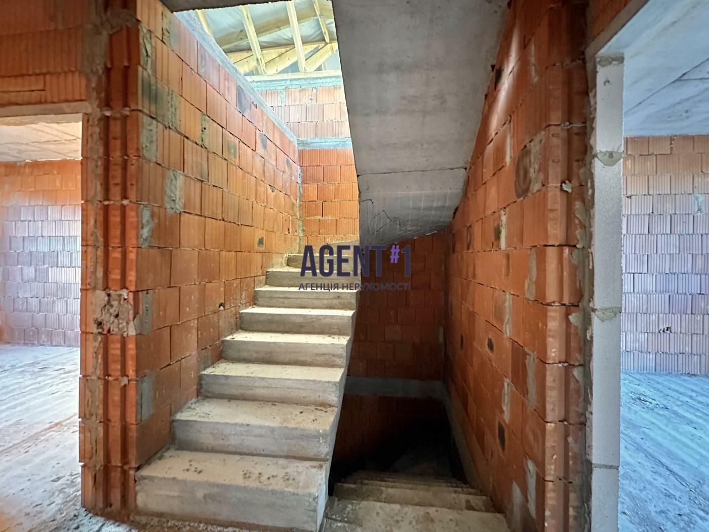 1833266989184913