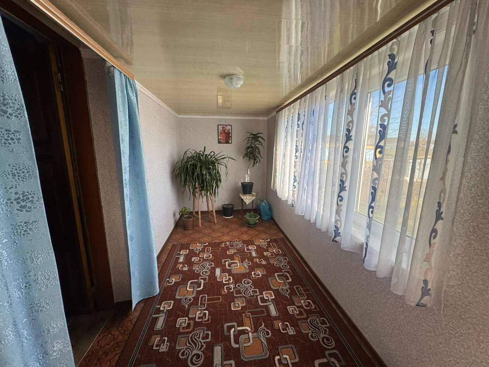 1818247821746915