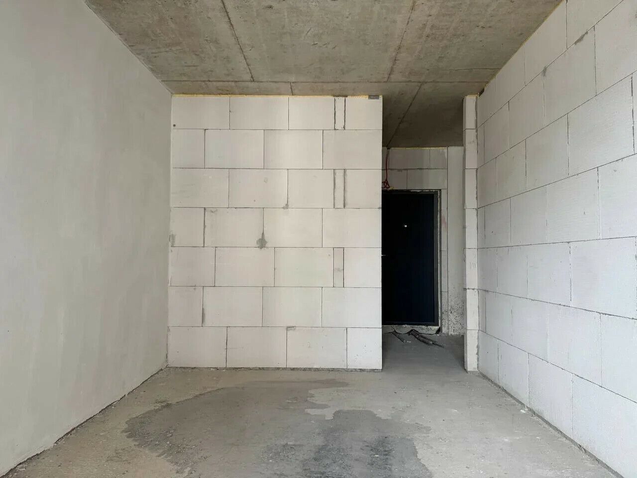 1833832705350918